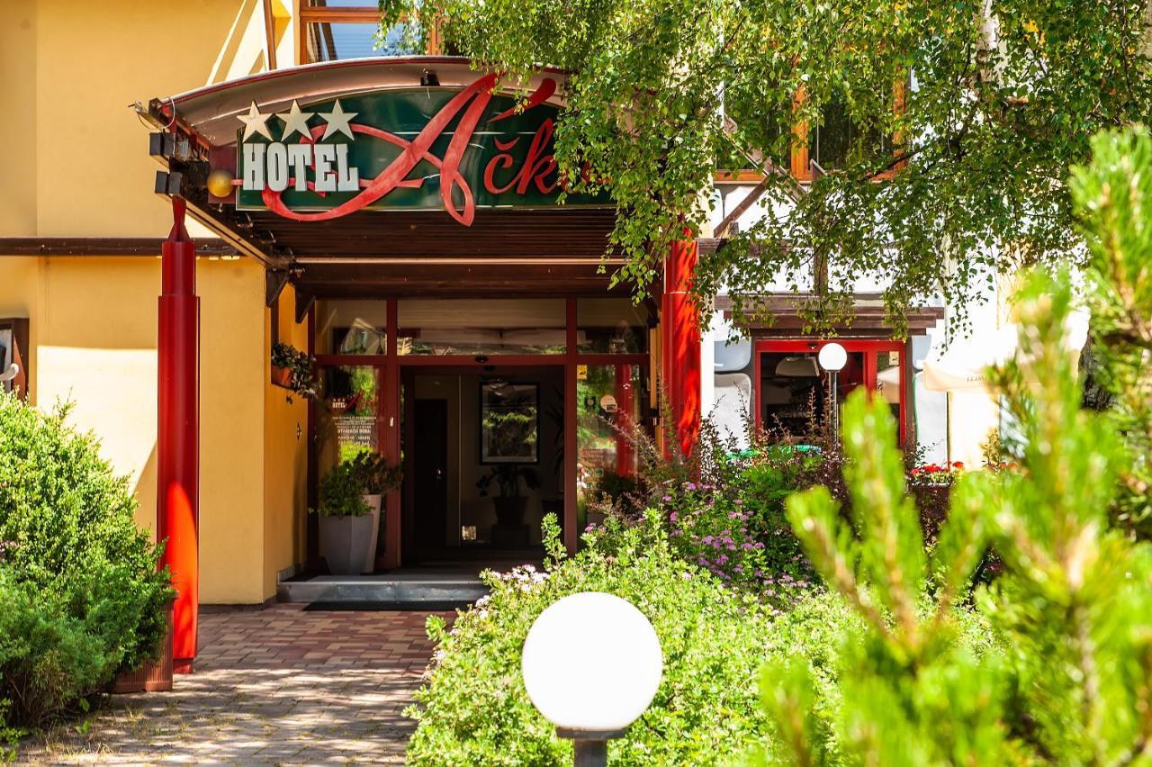 Hotel Acko Ruzomberok Extérieur photo