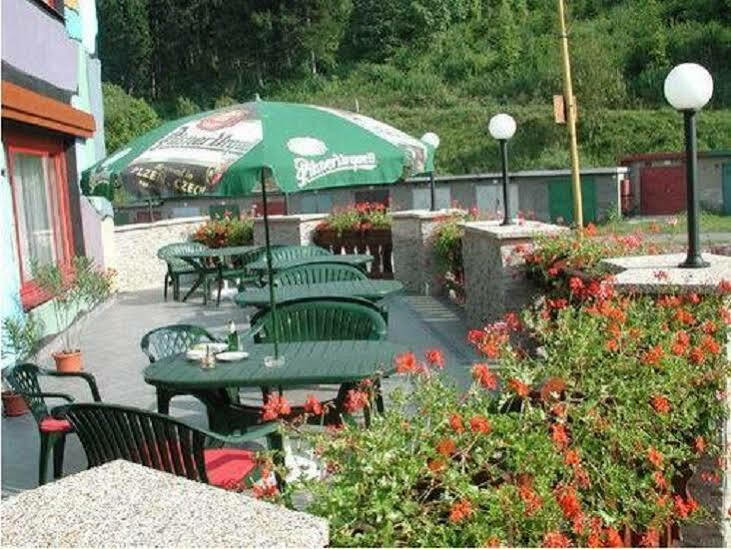 Hotel Acko Ruzomberok Extérieur photo